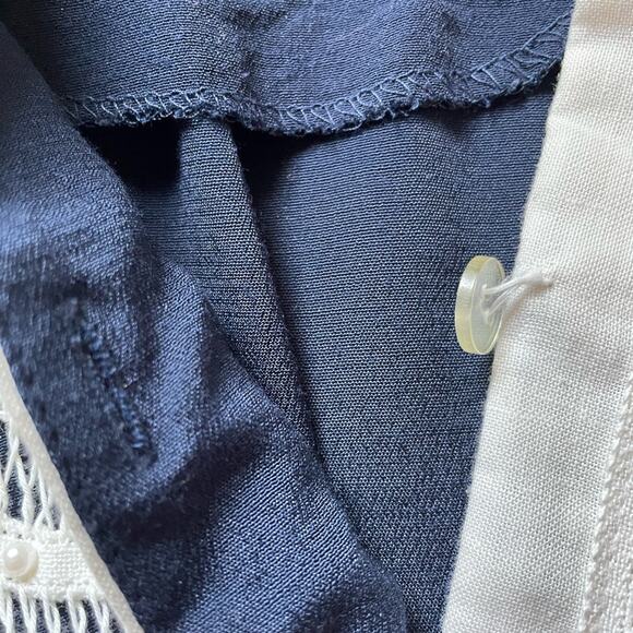 Karin Stevens Vintage Navy Long Sleeve Button Front w/ Lace n Pearl midi Dress 8 - Picture 10 of 11